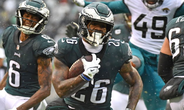 Dynasty Fantasy Football Risers & Fallers (2022)